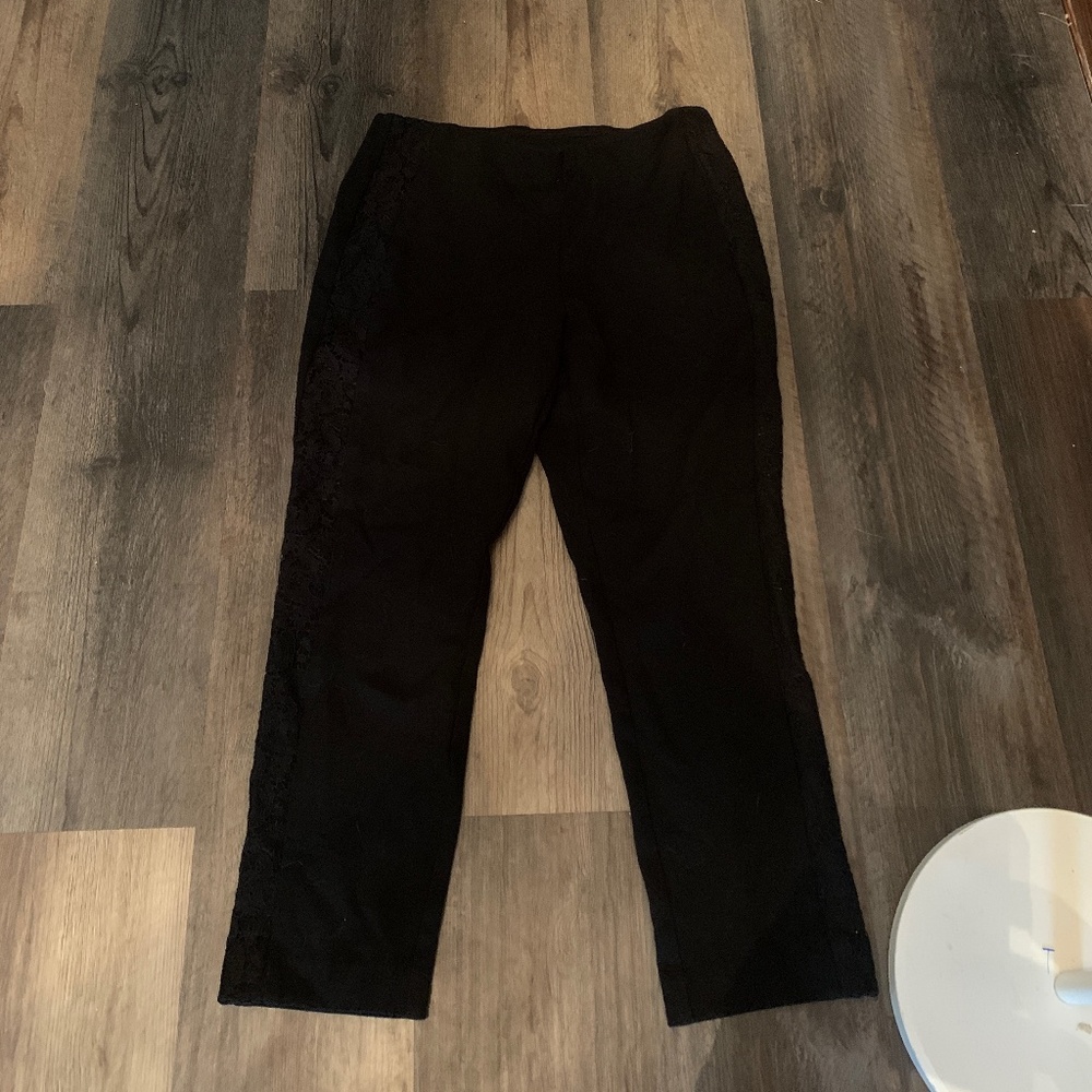Chicos  black knit crops with‎ black lace on sides. Worn once